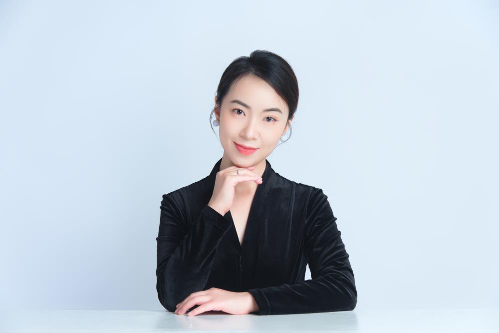 Ms. Zhang